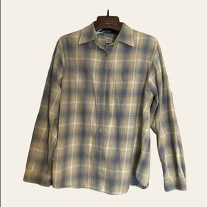 L.L. Bean. Long Sleeve Button Down. Yellow. Large Womens